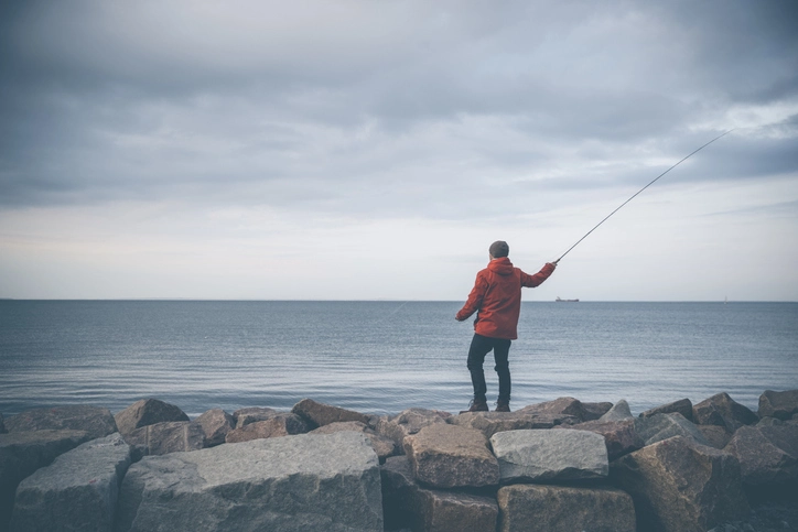 Crappie Fishing Mastery: 5 Tactical Tips for Success in Any Weather, Season, and Location