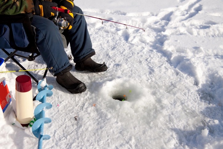 Crappie Fishing on the Ice: How to Master Winter's Frigid Fury (Warm Tips!)